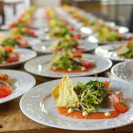 אורחן Hotel Hojslev Kro 3*