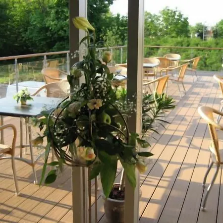 אורחן Hotel Hojslev Kro Højslev